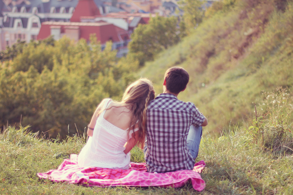 Summer flings can be a lot of fun for dating singles